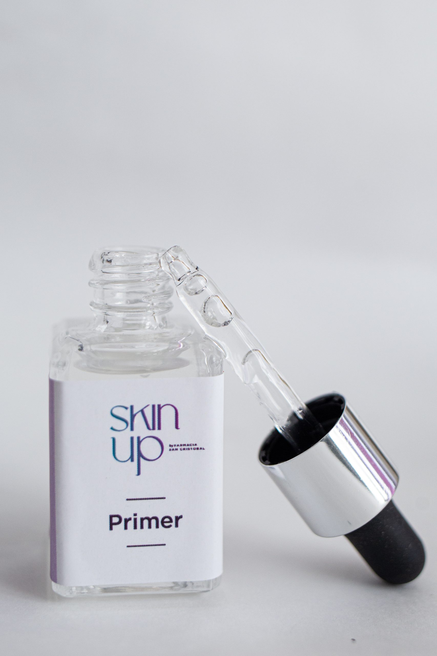 PRIMER SKIN UP Con Ácido Hyaluronic y Perlas - Imagen 2